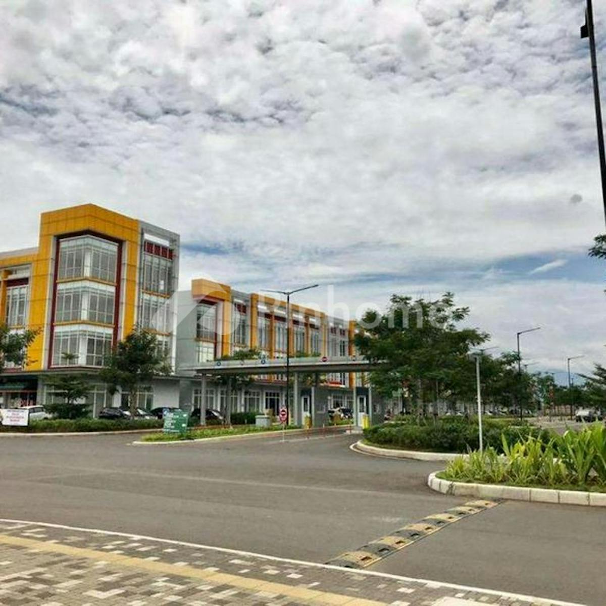 Dijual Ruko Harga Terbaik Dekat Mall di Jl. Sentra Raya Barat - Gambar 1