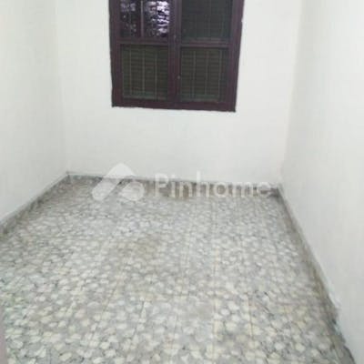 dijual rumah lingkungan nyaman di jalan dr gm panggabean - 5