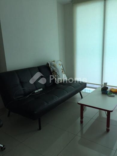 dijual apartemen siap huni dekat ciputra mall di central park residences  jl  letjen  s  parman - 1