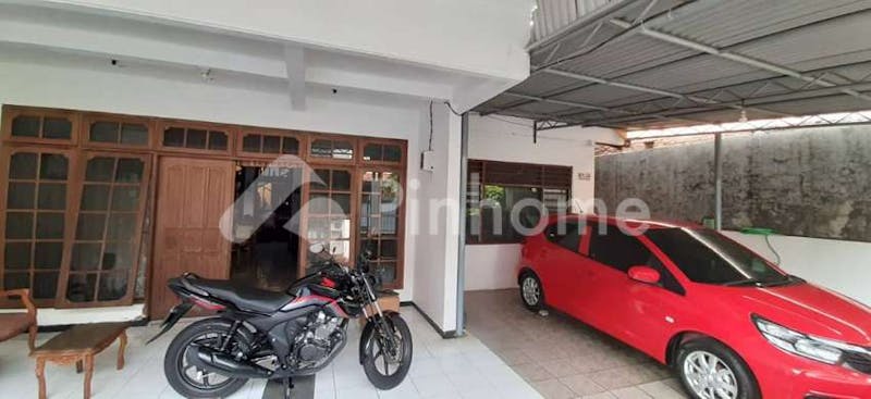 dijual rumah sangat strategis di jl  cempaka putih barat iic  cempaka putih  kota jakarta pusat - 2