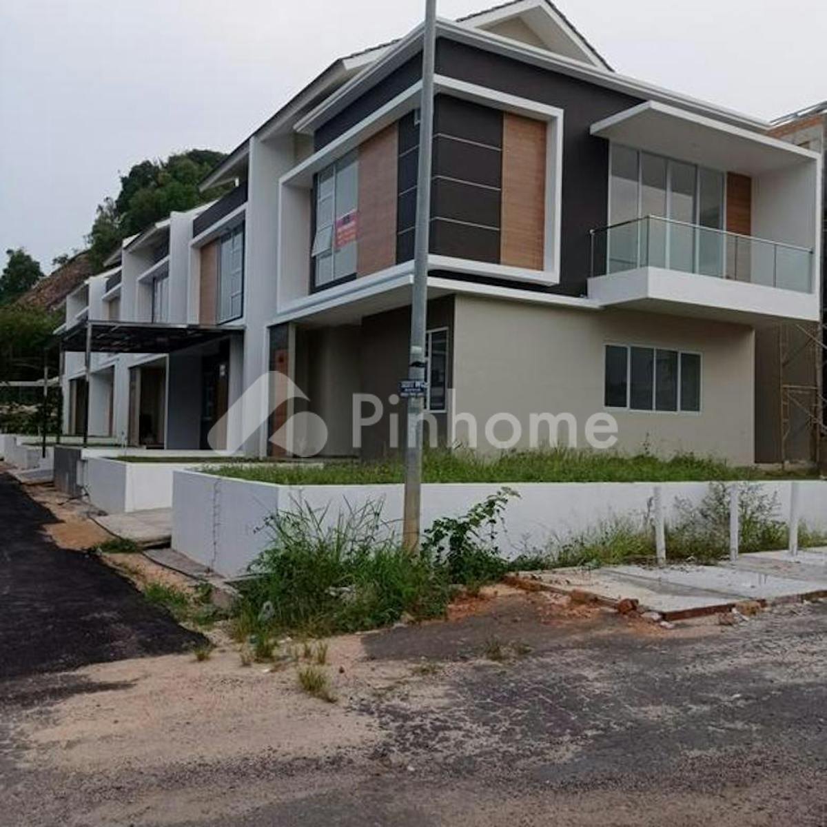 Dijual Rumah Fasilitas Terbaik di Vila Bukit Indah Batam Centre - Gambar 1
