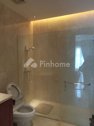 dijual apartemen super strategis di apartemen cikditiro residence - 2