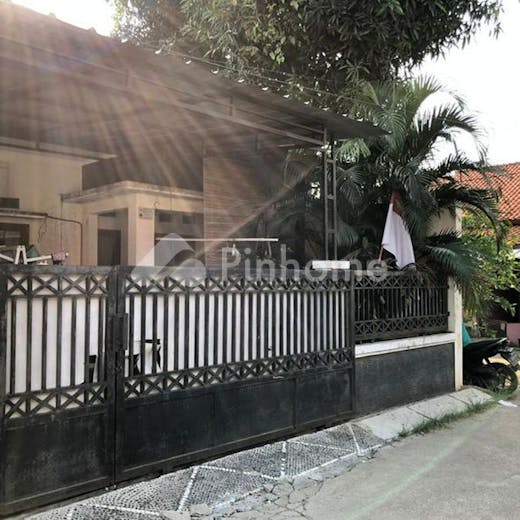 dijual rumah fasilitas terbaik di jl  guru muhyin gg kancil kel lenteng agung  kec  jagakarsa  jaksel - 5