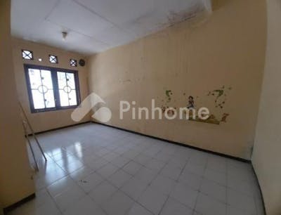 dijual rumah lokasi strategis dekat tol di oma view atas  jl  band abdul rahman saleh - 4