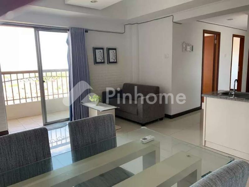 dijual apartemen lokasi strategis di waterplace apartment  jl  pakuwon indah lontar barat - 2