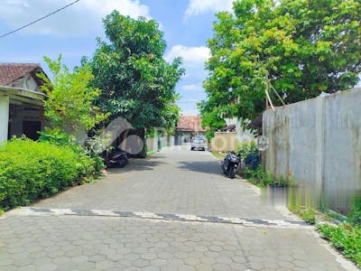 dijual tanah residensial harga terbaik di jl  k h  muhdi  nayan - 2