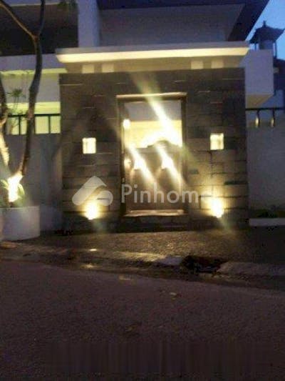 dijual rumah lokasi bagus di jl  gandapura - 2