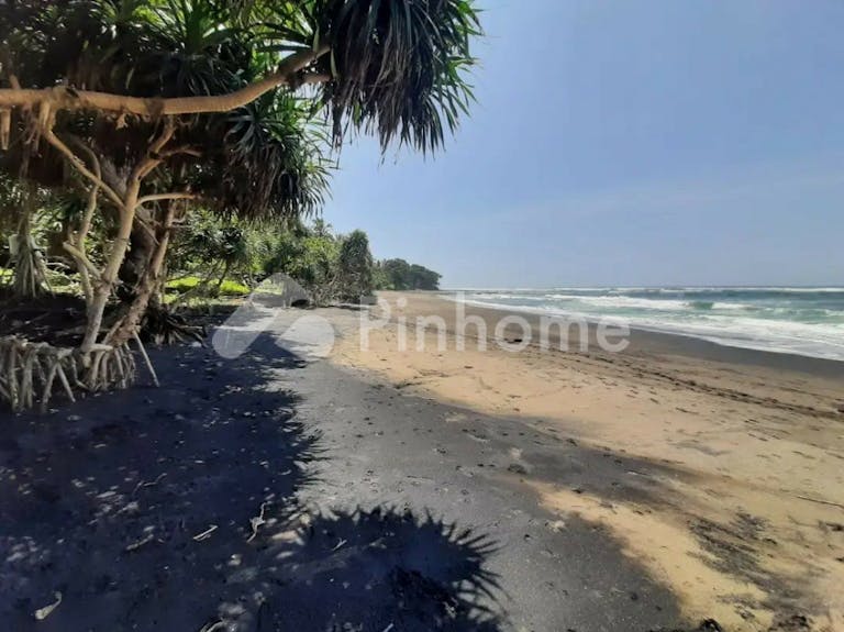 Dijual Tanah Residensial Harga Terbaik di Medewi Beach - Gambar 4