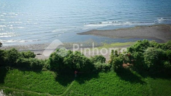 dijual tanah residensial fasilitas terbaik di lovina beach  kaliasem  provinsi bali  indonesia - 1