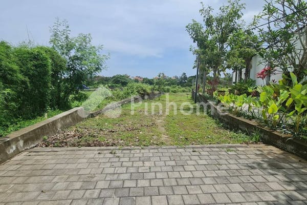dijual tanah residensial sangat cocok untuk investasi di jalan umalas  kerobokan klod  provinsi bali  08361  indonesia - 1