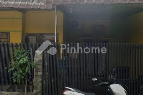 dijual rumah jarang ada di jl persatuan  samping komplek pondok surya  medan helvetia kota medan - 1