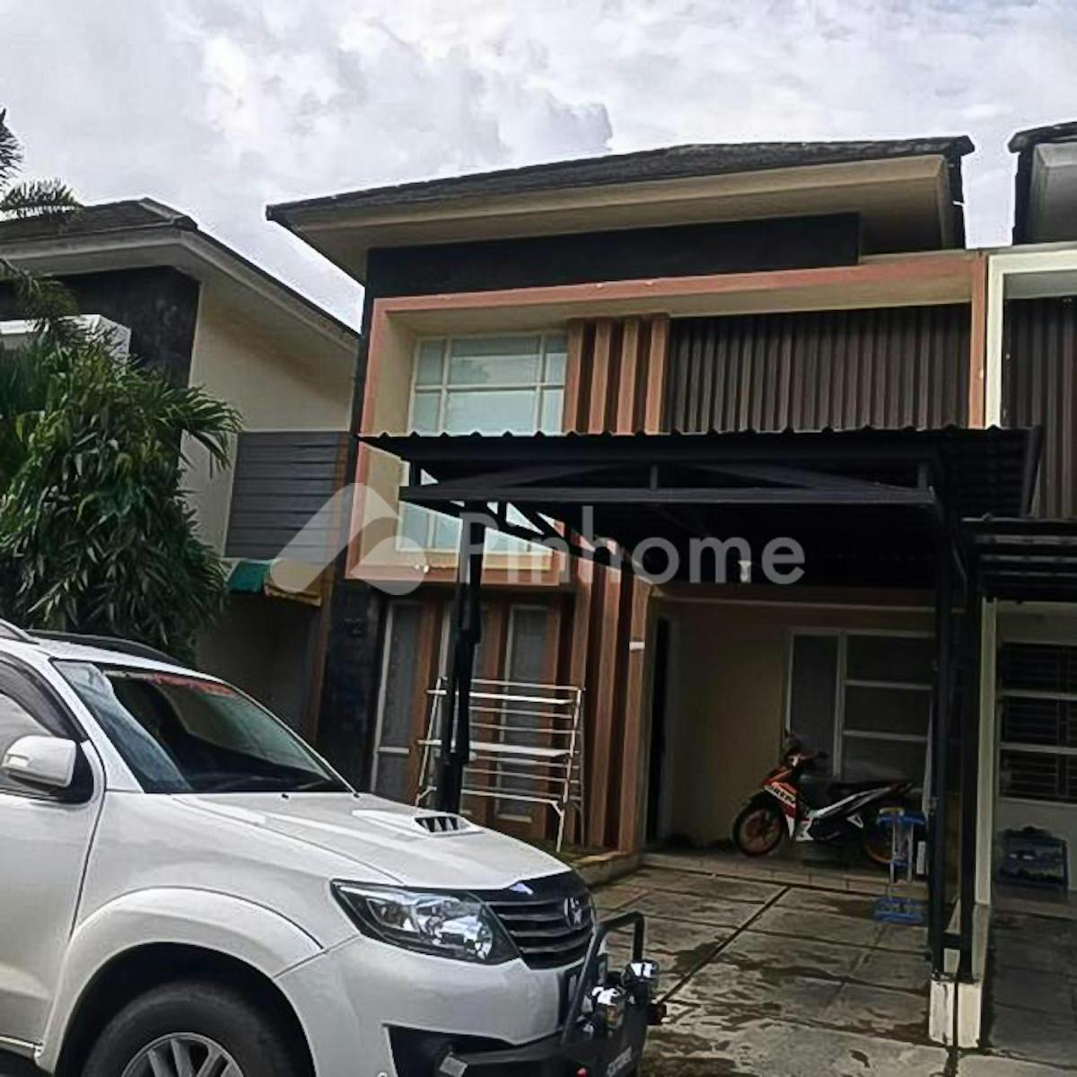 Dijual Rumah Jarang Ada di Jalan Metro Tanjung Bunga Makassar - Gambar 1