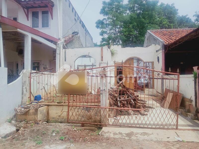 dijual rumah siap pakai di sawangan  depok  jawa barat - 1