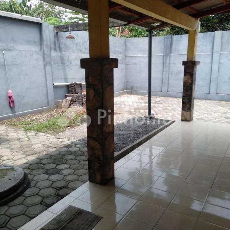 disewakan rumah lingkungan asri di bendogerit - 4