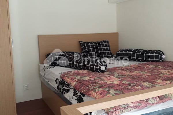 dijual apartemen siap huni di apple 1 apartement  jln jatipadang pejaten - 2