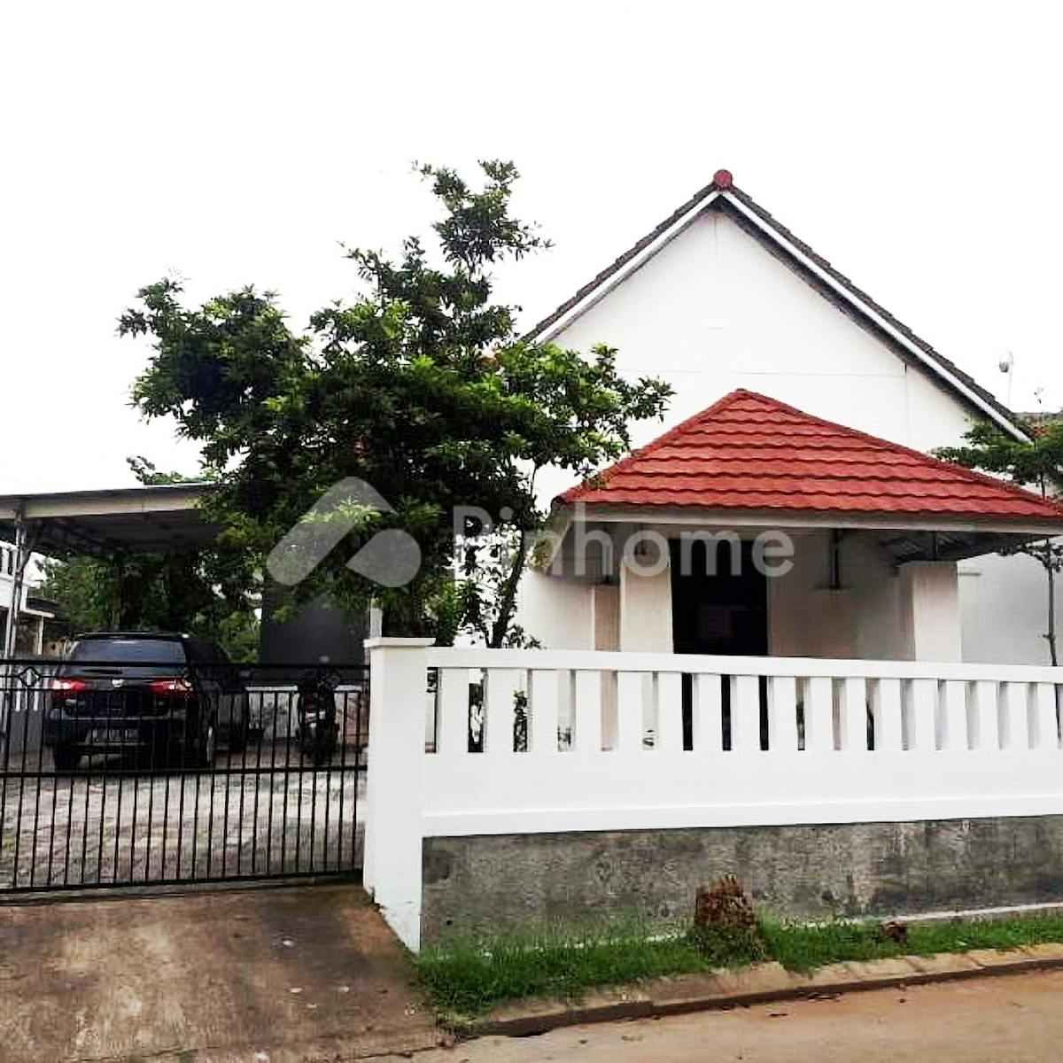 Dijual Rumah Hoek Lingkungan Nyaman di Jl. Raya Leuwinanggung - Gambar 1