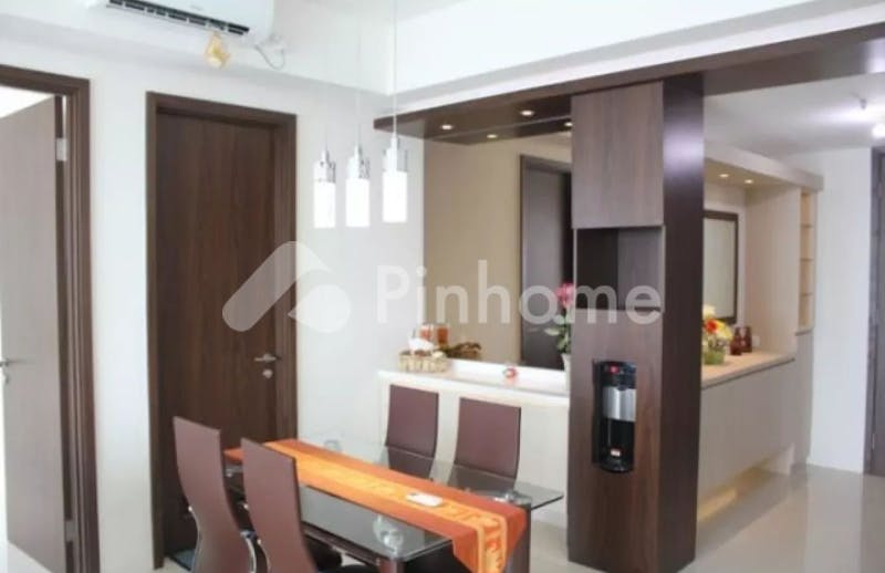 dijual apartemen fasilitas terbaik di apartemen st  moritz  the royal suite tower jl  puri indah raya  rt 3 rw 2 - 2