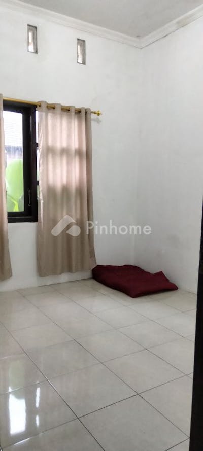 dijual rumah bebas banjir di perum  bina graha residence - 3