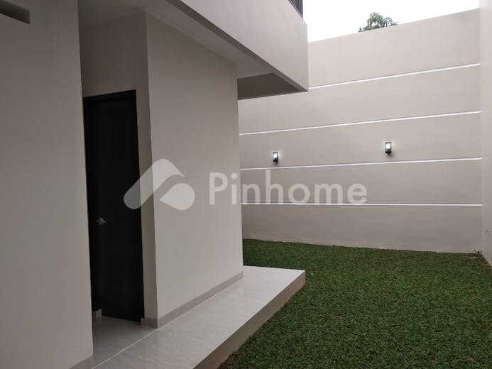 dijual rumah cantik dan asri siap huni di tanjung damai lestari tanjung karang timur  tj  raya  kedamaian  kota bandar lampung  blok lampung 35227 - 10