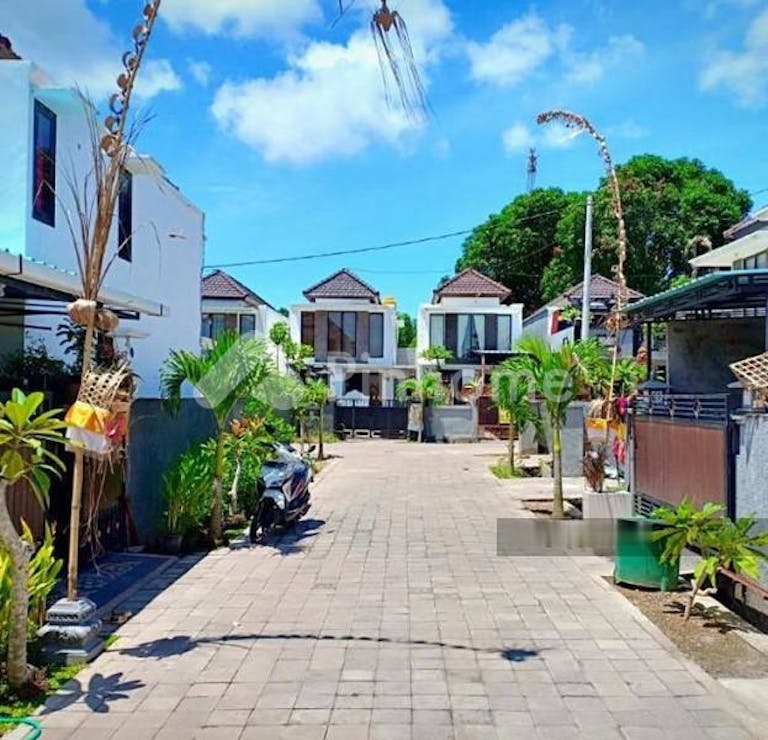 dijual rumah lokasi strategis di nusa dua  kuta selatan  badung  bali - 6