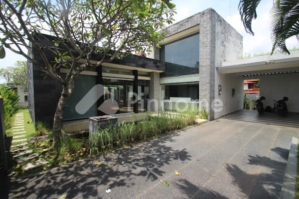 dijual rumah siap pakai di canggu  berawa - 1