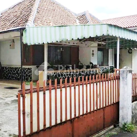 dijual rumah lokasi strategis di jl  burangrang - 1