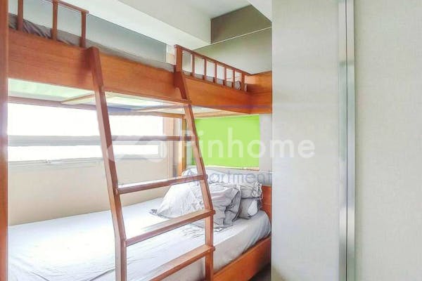 disewakan apartemen siap pakai di apartement springhill terrace residences  jl  benyamin suaeb  rw 10 - 4