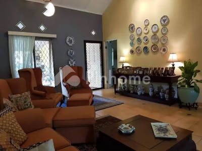 dijual rumah siap huni di perumahan puri surya jaya  jl  puri surya jaya  demeling - 5