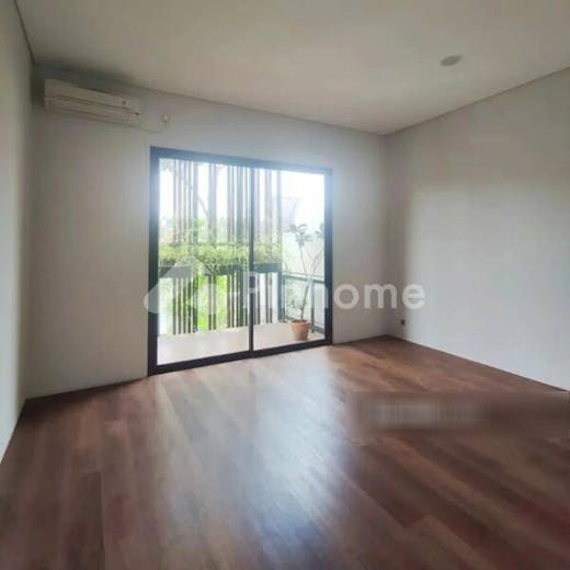 dijual rumah lokasi strategis di cipete selatan - 3