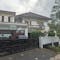 Dijual Rumah Lingkungan Nyaman di Jalan Villa Cinere Mas - Thumbnail 1