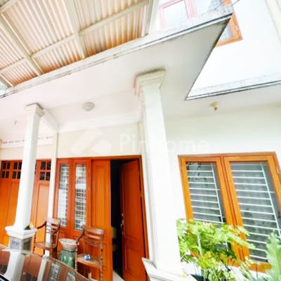 dijual rumah lokasi strategis di rempoa - 2