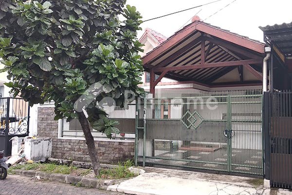 dijual rumah lokasi strategis di duri kosambi - 1