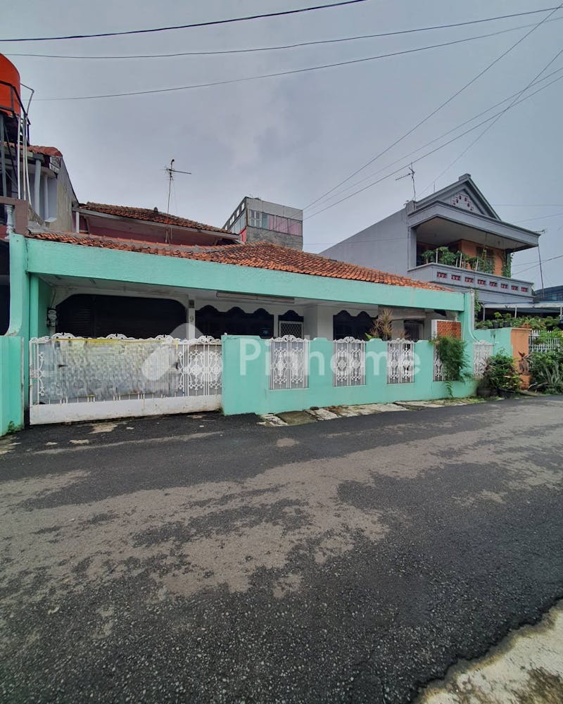 dijual rumah lokasi strategis dekat mall di cipete   fatmawati - 1