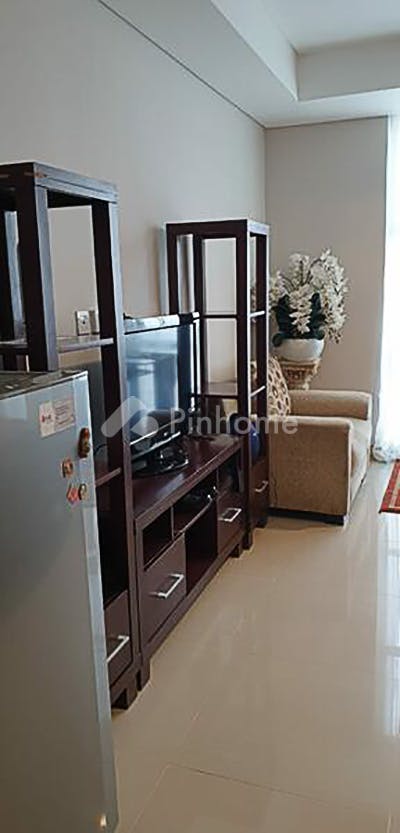 dijual apartemen nyaman dan asri dekat mall di apartemen taman sari iswara  jl  cut mutia no 2  rt 001 rw 003 - 1