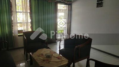 dijual rumah lokasi strategis dekat mall di jl  jayagiri - 5