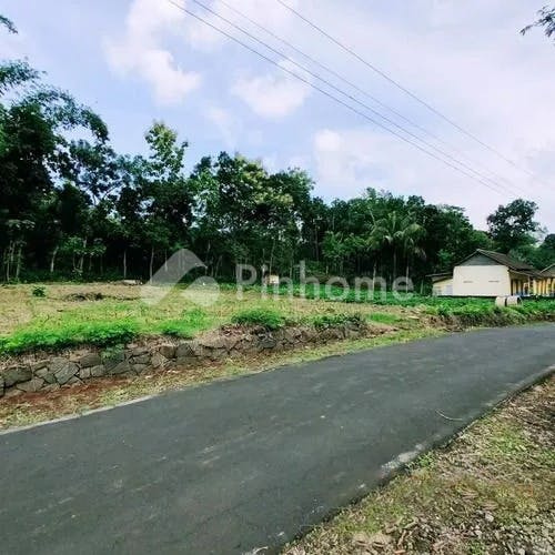 dijual tanah residensial lokasi bagus dekat kantor kecamatan di mojogedang - 3
