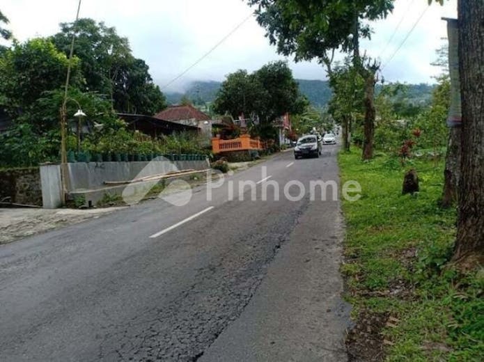 dijual tanah residensial lokasi strategis dekat rumah teh ndoro donker di jl  raya kemuning - 3