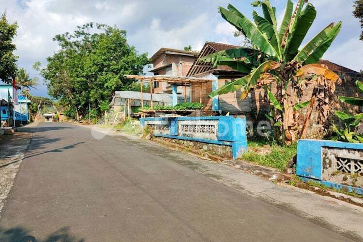similar property dijual tanah residensial lokasi strategis dekat sman 1 karangpandan di jl  lawu - 2