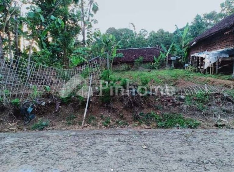 Dijual Tanah Residensial Lokasi Strategis Dekat SMAN 1 Karangpandan di Karangpandan (Karang Pandan) - Gambar 2