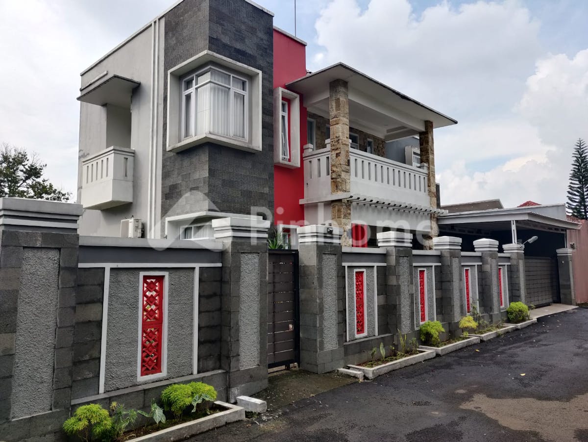Dijual Rumah Nyaman dan Asri Dekat Pasar Sukasari di Perumahan Baranang Siang Indah, Jl. Arcadomas 1 No. 7 - Gambar 1