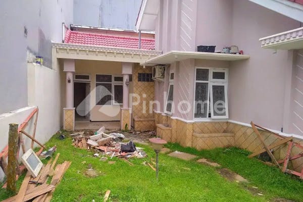 dijual rumah super strategis dekat pusat perbelanjaan di araya pbi  jalan blimbing indah - 16