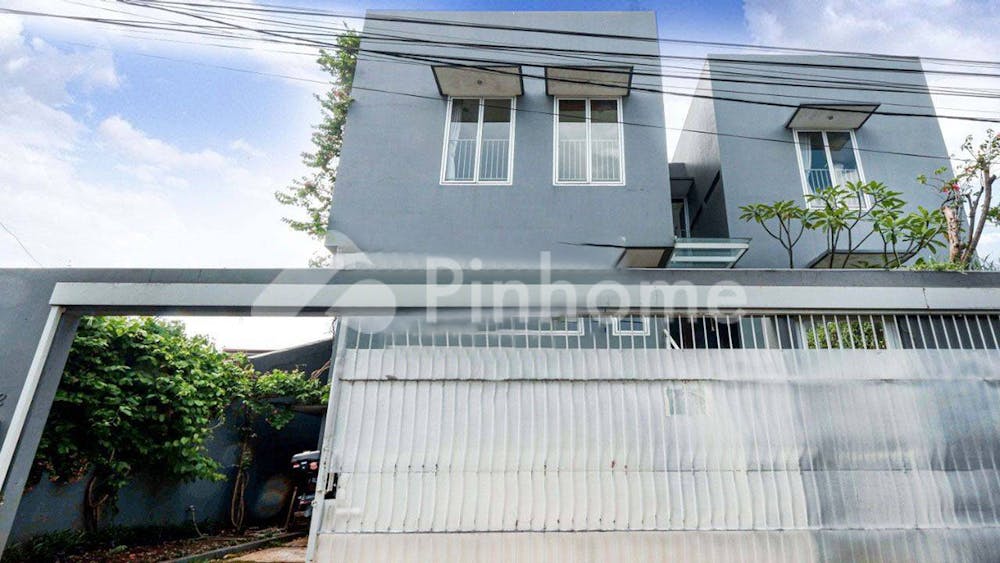 Disewakan Rumah Super Strategis Pusat Kota di Kebayoran Baru Rp57 Juta/bulan | Pinhome