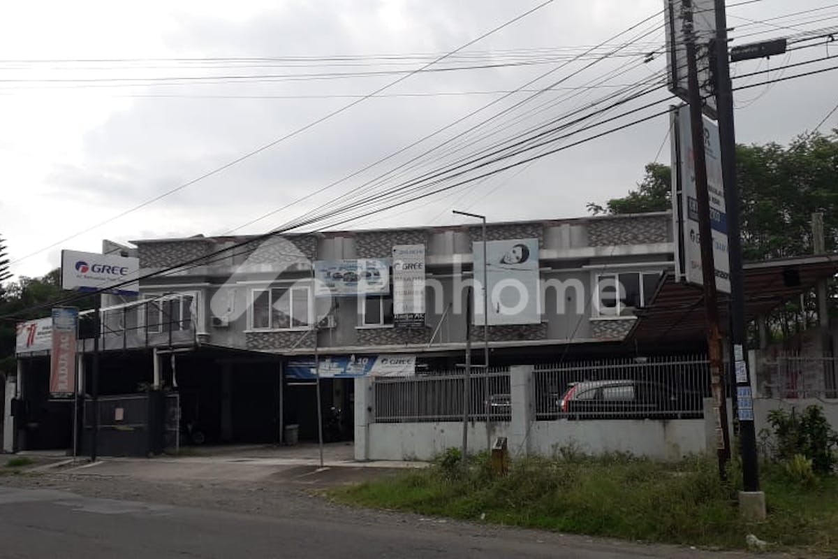 similar property dijual tanah residensial harga terbaik dekat rumah sakit di jalan dr  gumbreg - 7