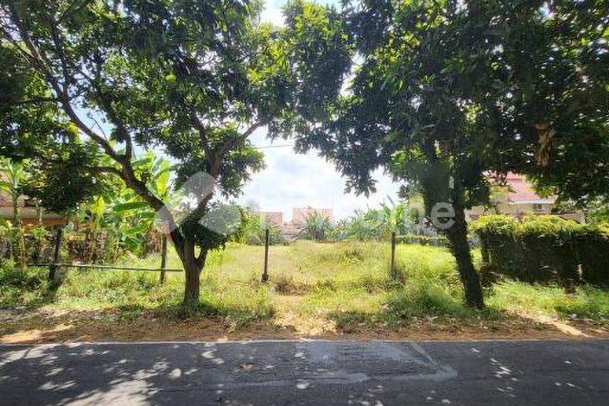 similar property dijual tanah residensial sangat strategis dekat stasiun di karangasem  laweyan - 1