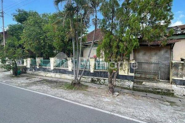 dijual rumah sangat strategis dekat stasiun di kadipiro  banjarsari  solo - 1