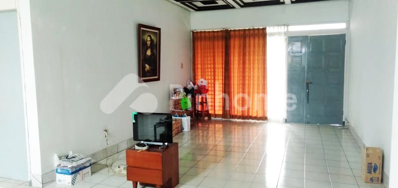 dijual rumah super strategis dekat lapangan golf di cigadung - 7