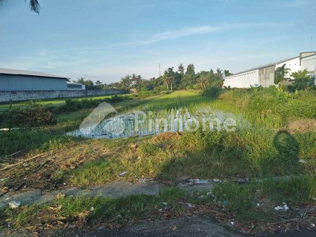 Dijual Tanah Residensial Sangat Strategis Dekat Swalayan Naraya di Jalan Ring Road Barat - Gambar 1