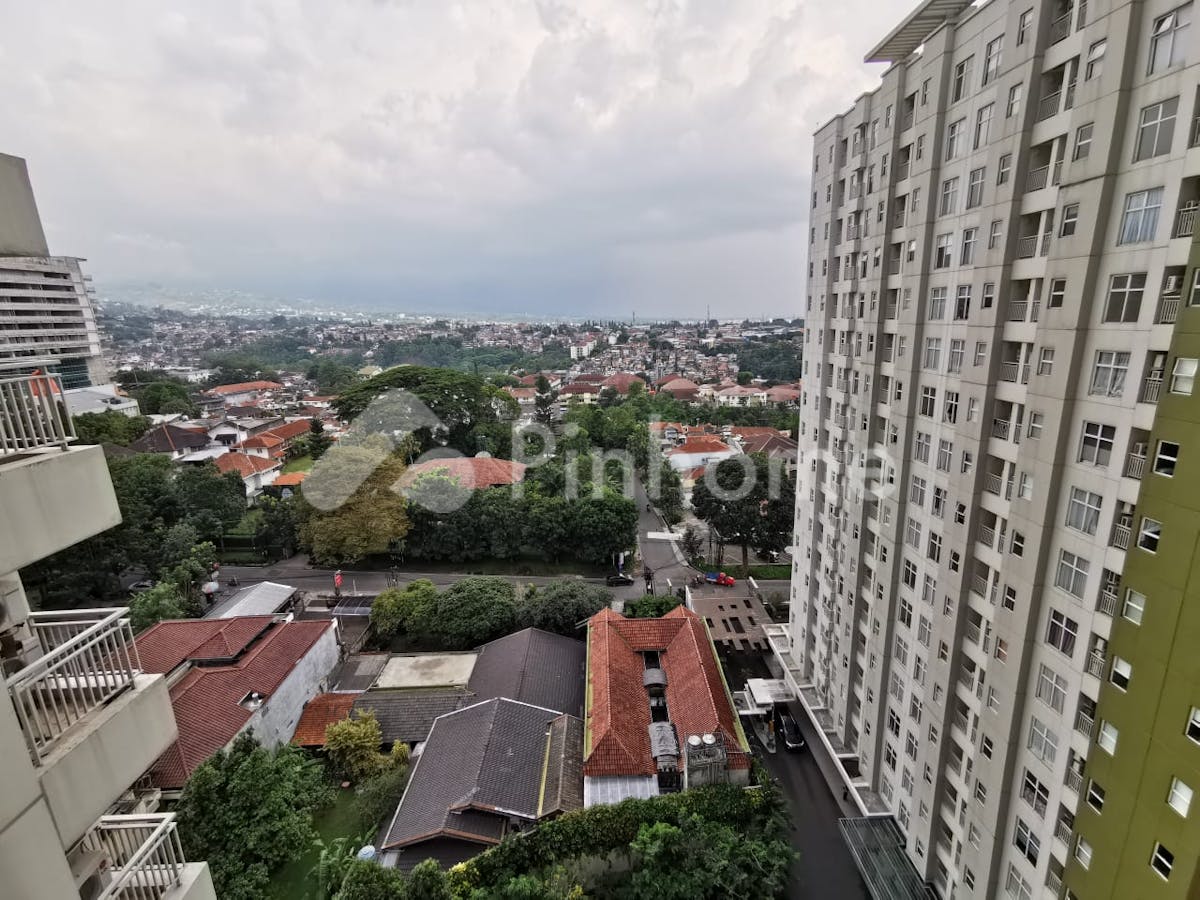 disewakan apartemen lokasi bagus di apartemen parahyangan residence   parahyangan residence  jl  ciumbuleuit no 125  hegarmanah  kec  cidadap - 5