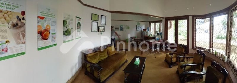 dijual rumah lingkungan nyaman dekat perbelanjaan di cihampelas - 4