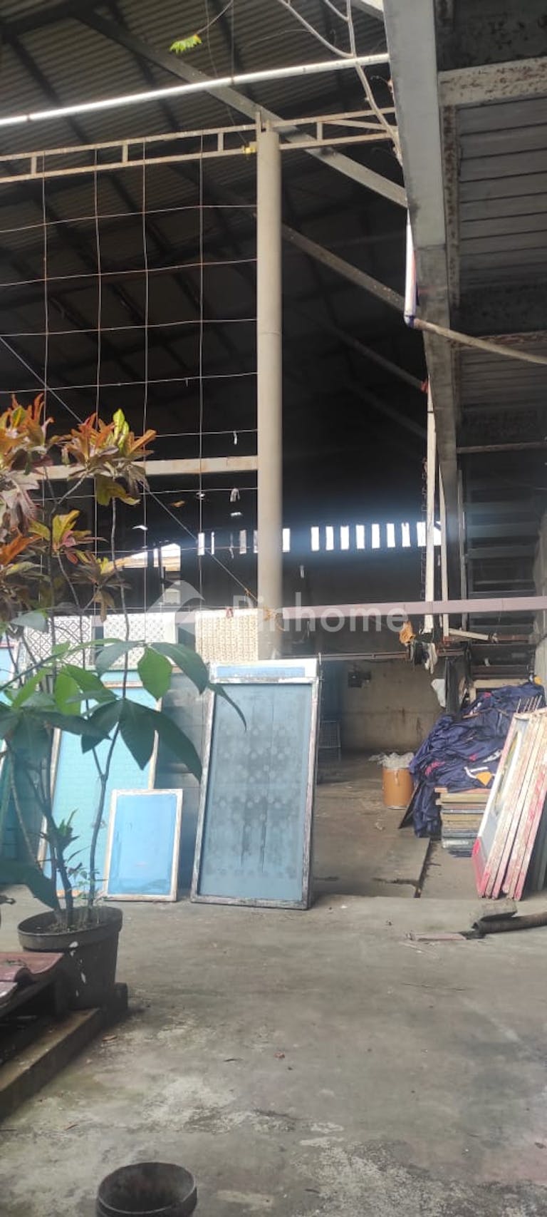 Dijual Rumah Lokasi Strategis Dekat Pusat Perbelanjaan di Sayap Jalan Jakarta - Gambar 5